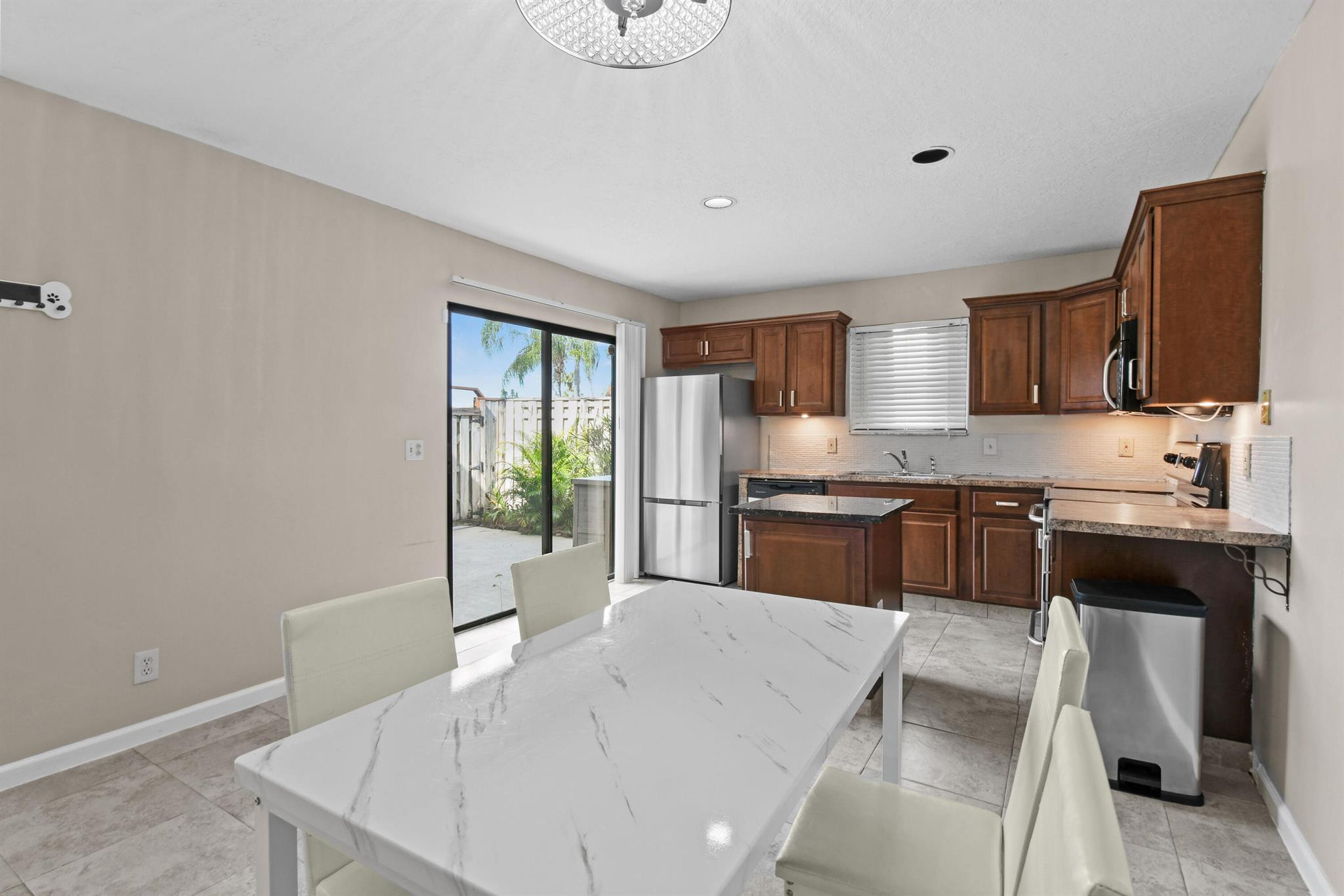 SIMS CREEK PH II - Residential