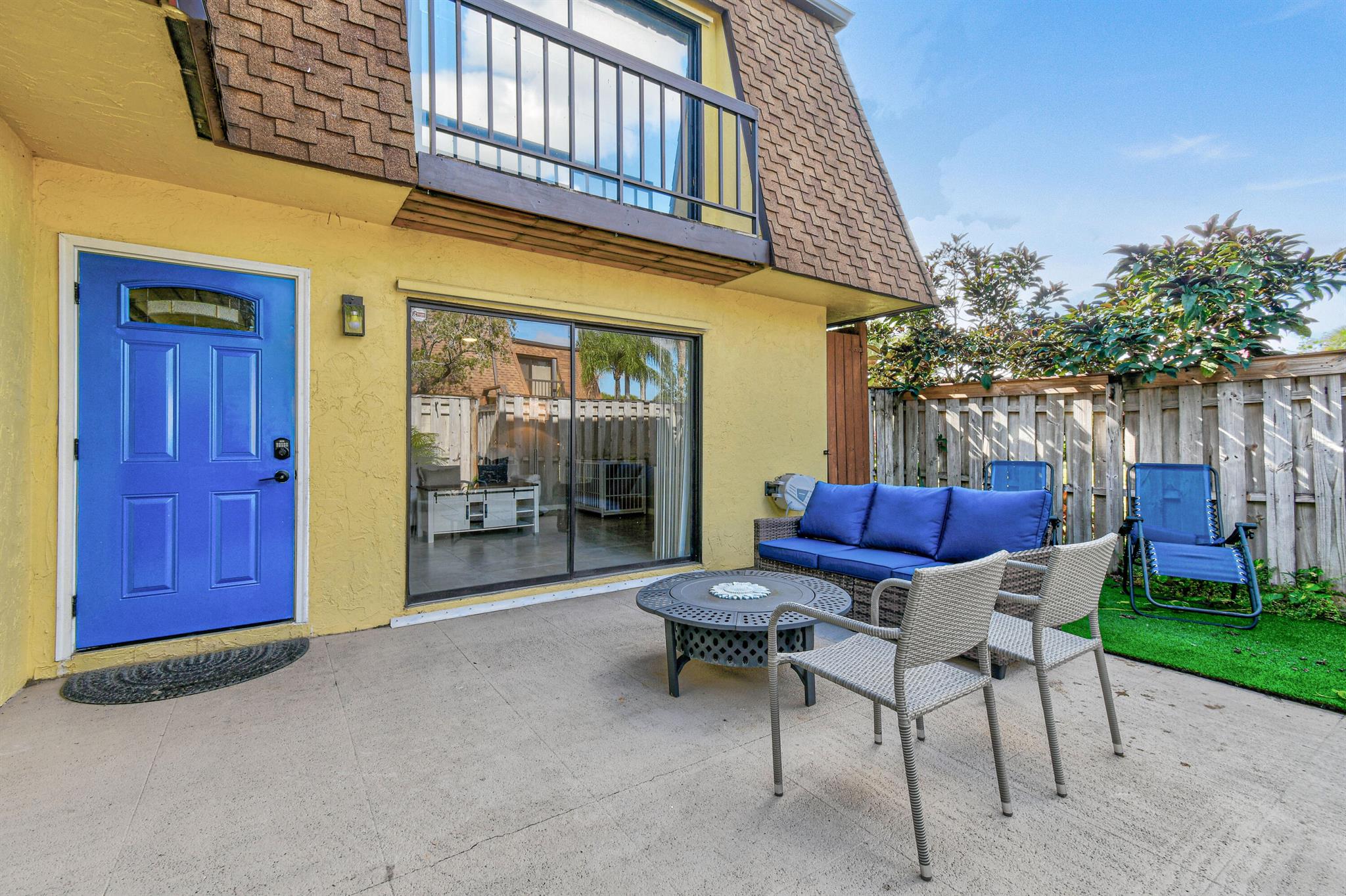 View photos, virtual tours, details... 110 N Delaware Boulevard 9b