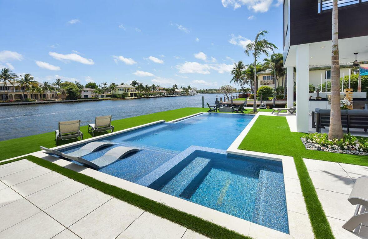 RIO DEL REY SHORES - Residential Lease