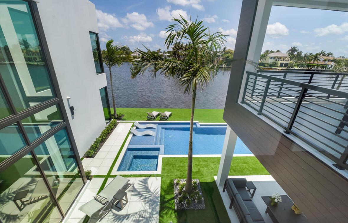 RIO DEL REY SHORES - Residential Lease