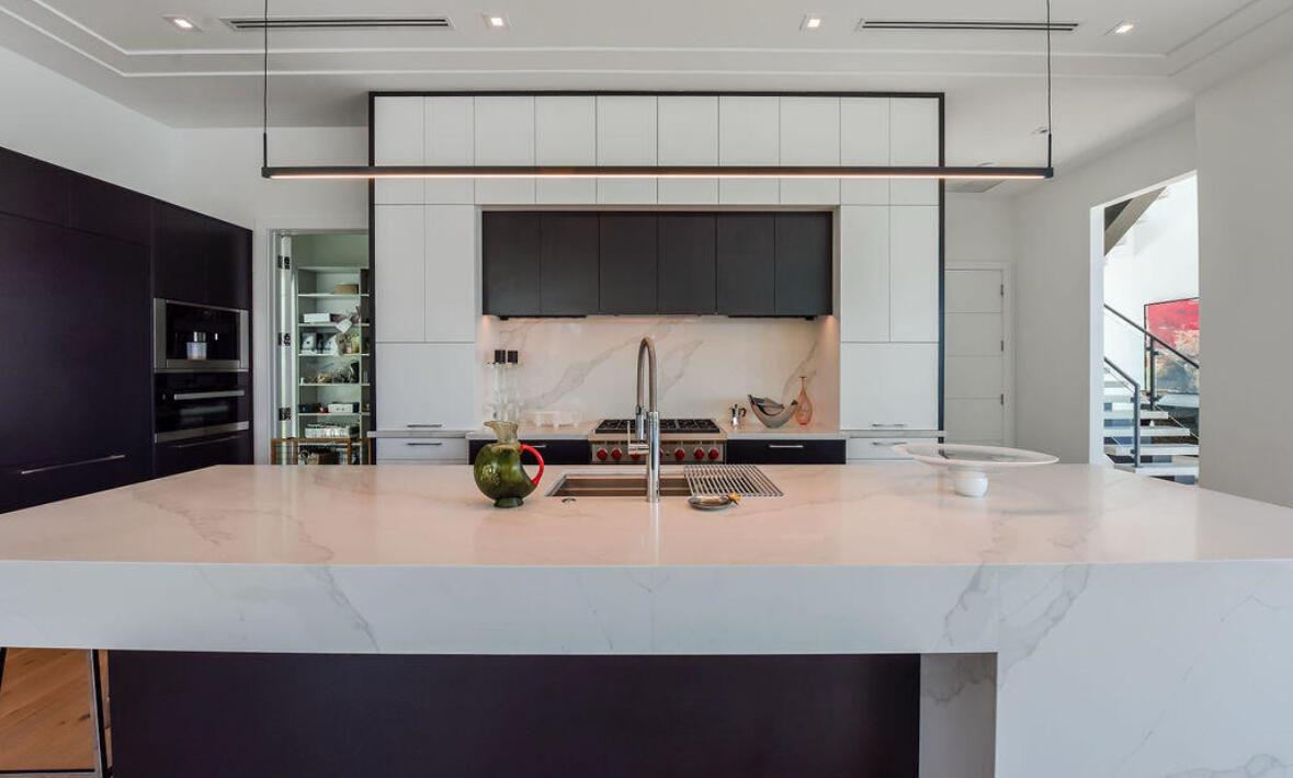 RIO DEL REY SHORES - Residential Lease