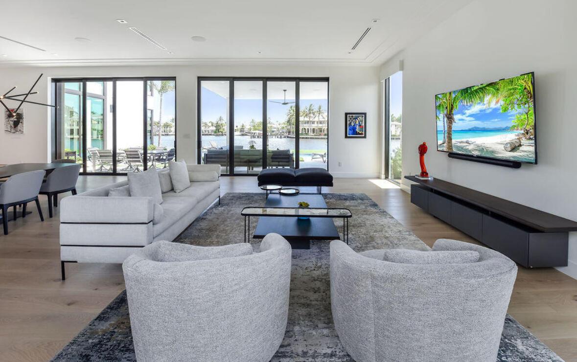 RIO DEL REY SHORES - Residential Lease