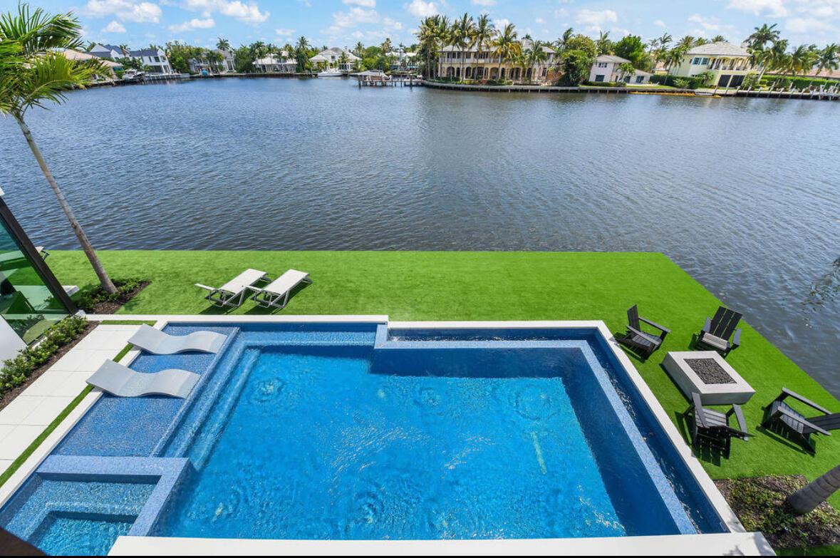 RIO DEL REY SHORES - Residential Lease