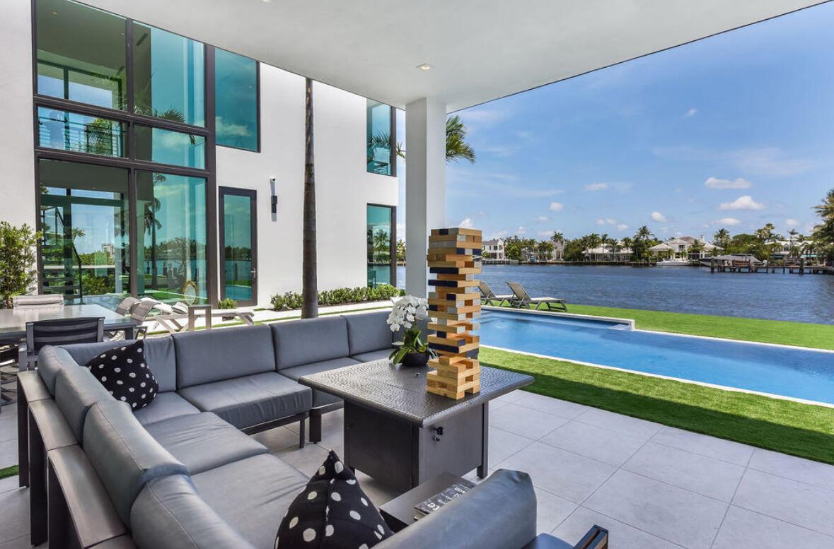 RIO DEL REY SHORES - Residential Lease