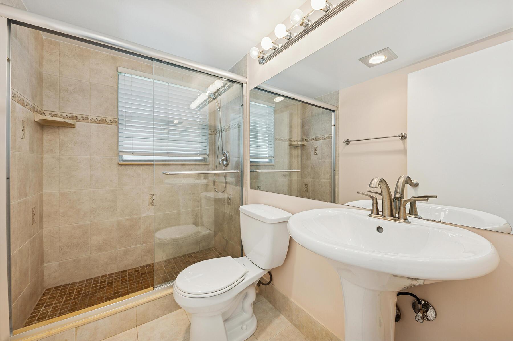 MANSFIELD AT CENTURY VILL - Residential