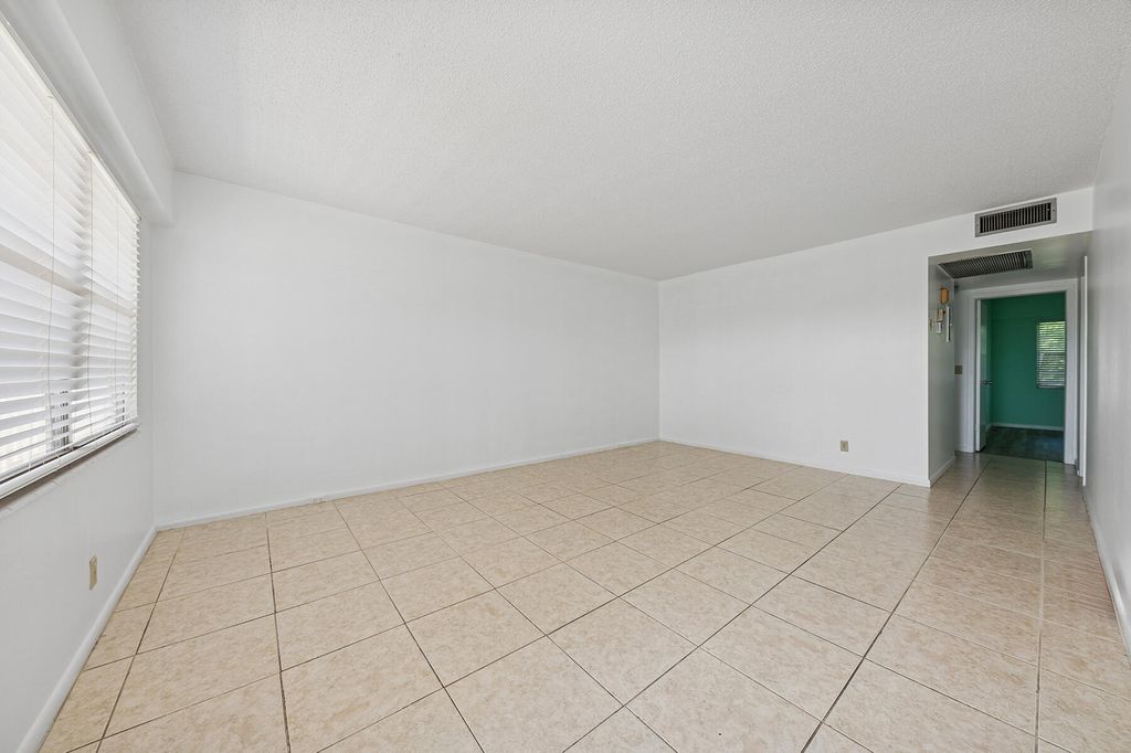Photo of 84 Mansfield #B, Boca Raton, FL 33434 (MLS # R11137990)