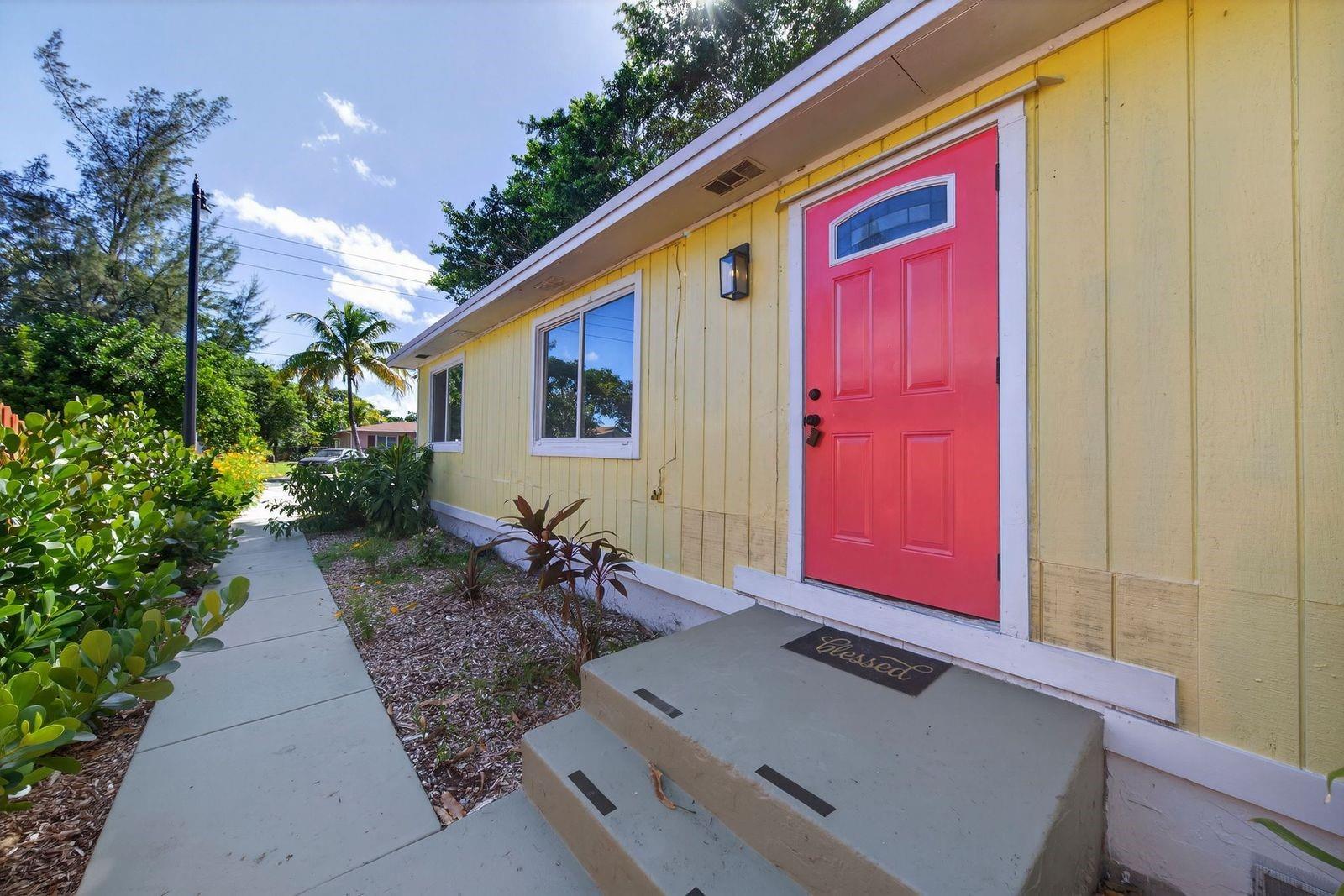 SAXONS SUB IN NE1/4 - Residential