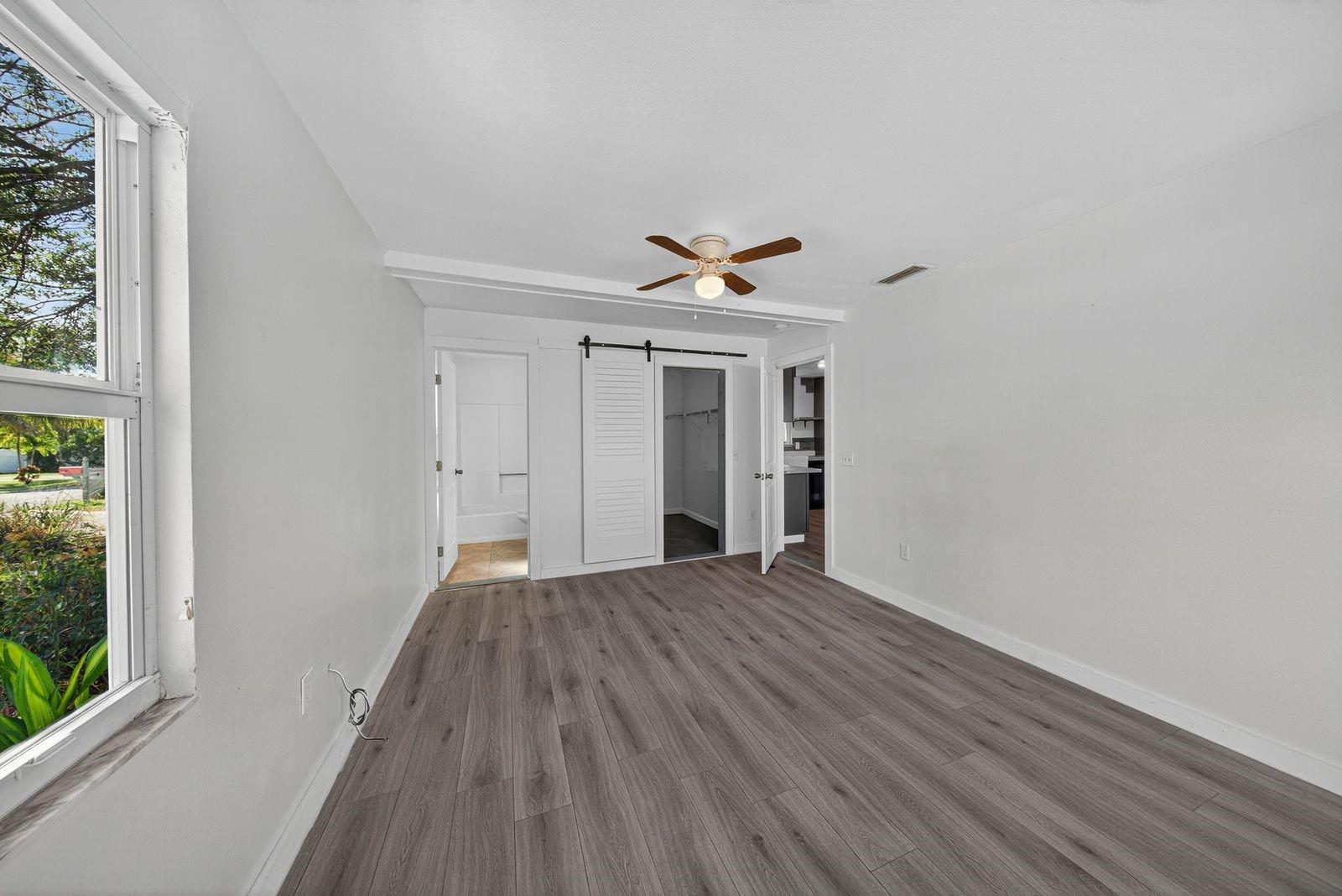 SAXONS SUB IN NE1/4 - Residential