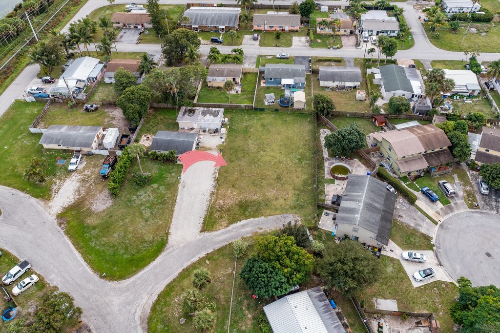 Photo of 0 Uranus Terrace, Palm Beach Gardens, FL 33403 (MLS # R11148926)