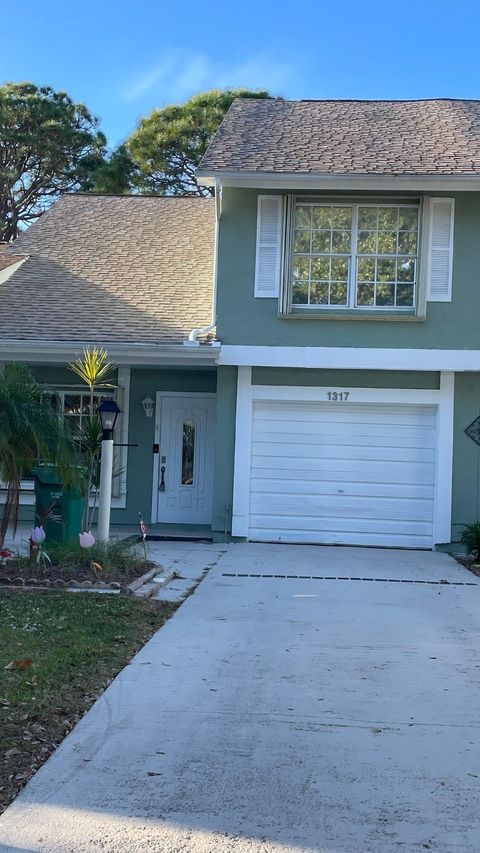 A home in Port St Lucie