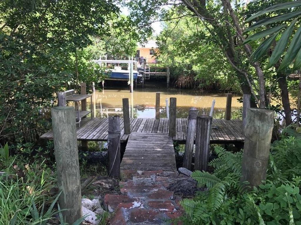 Photo of 989 Mohawk Street, Jupiter, FL 33458 (MLS # R10825228)