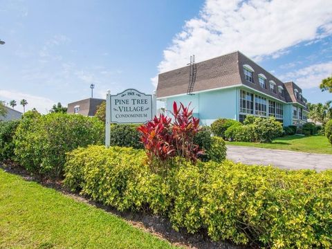 1901 Indian River Boulevard 104C Vero Beach FL 32960