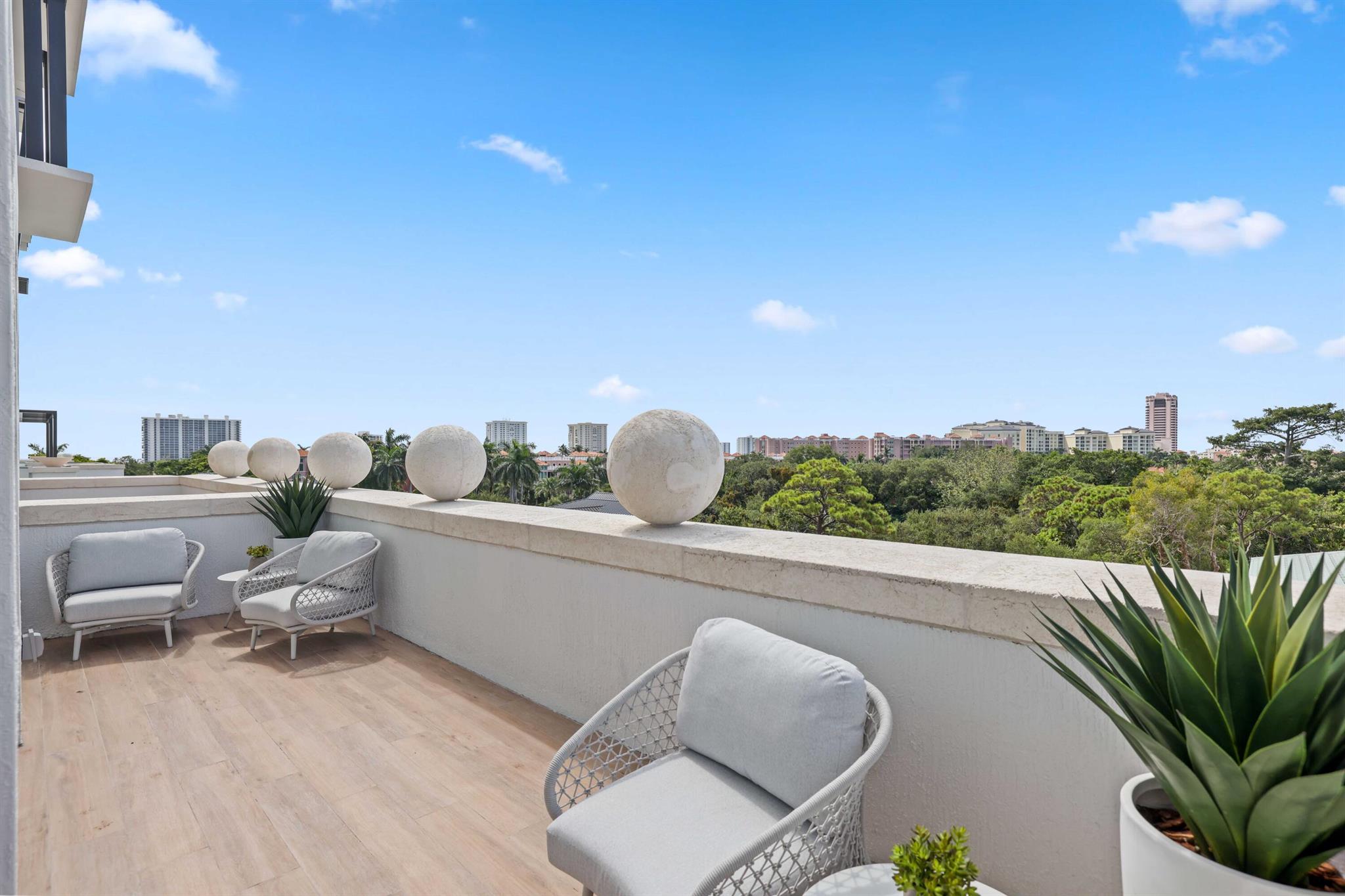 ROYAL PALM RESIDENCES CON - Residential