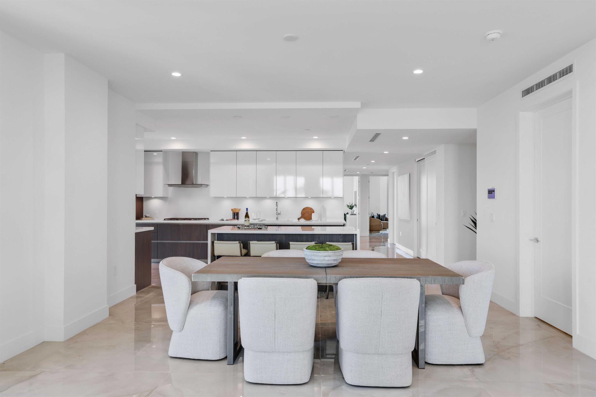 ROYAL PALM RESIDENCES CON - Residential