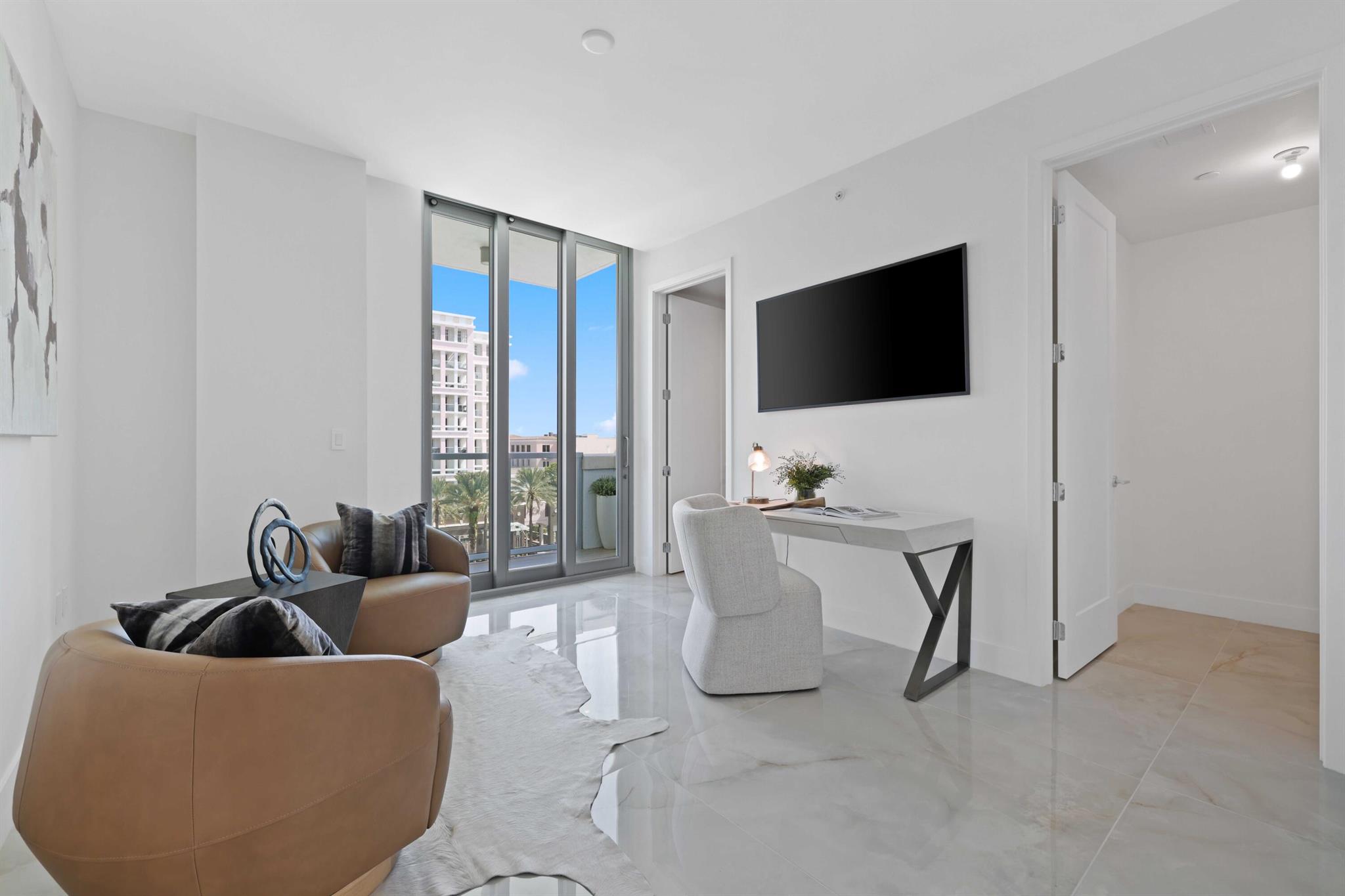 ROYAL PALM RESIDENCES CON - Residential