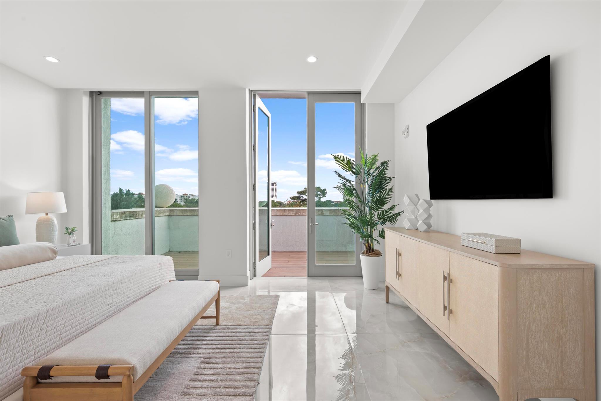 ROYAL PALM RESIDENCES CON - Residential