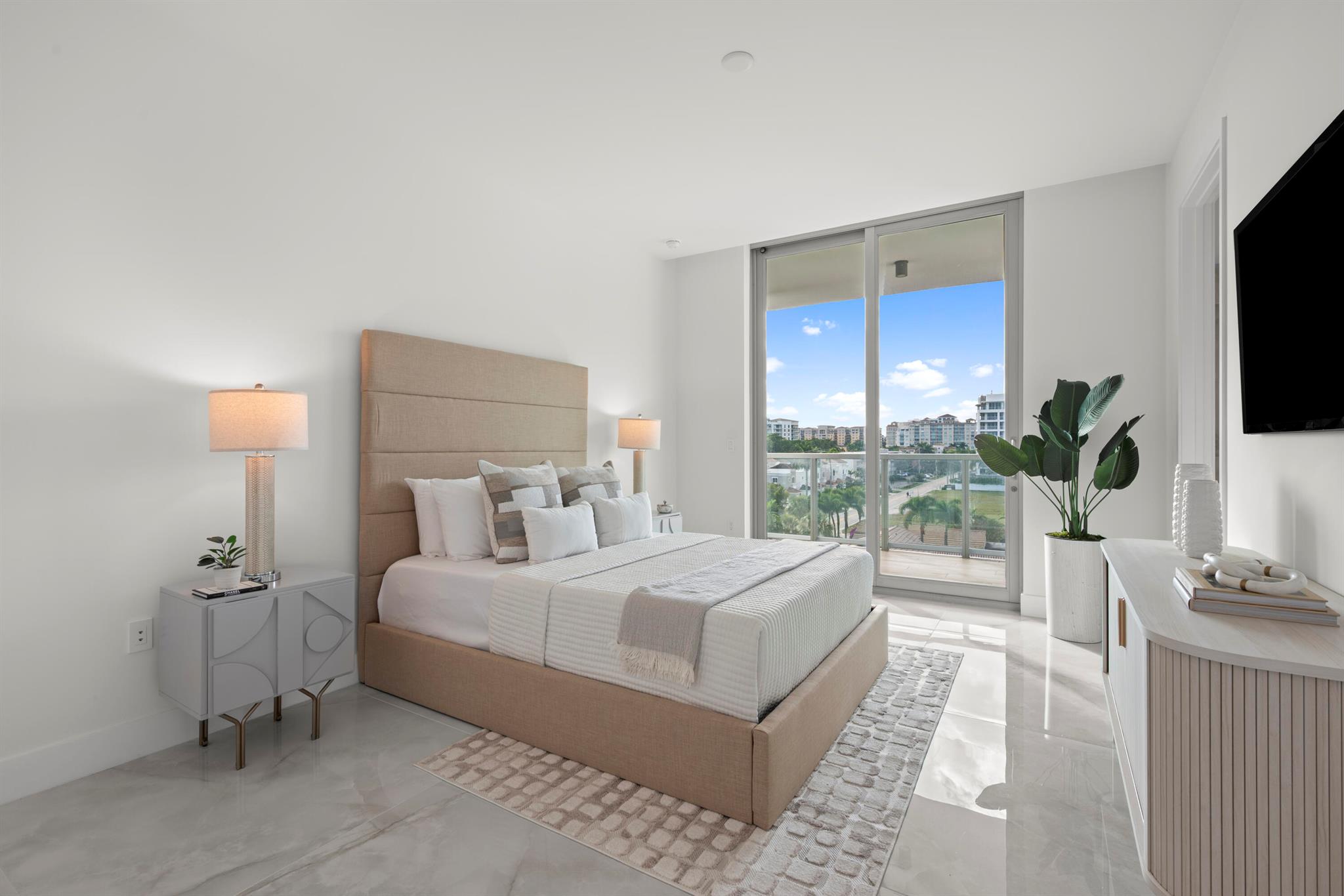 ROYAL PALM RESIDENCES CON - Residential