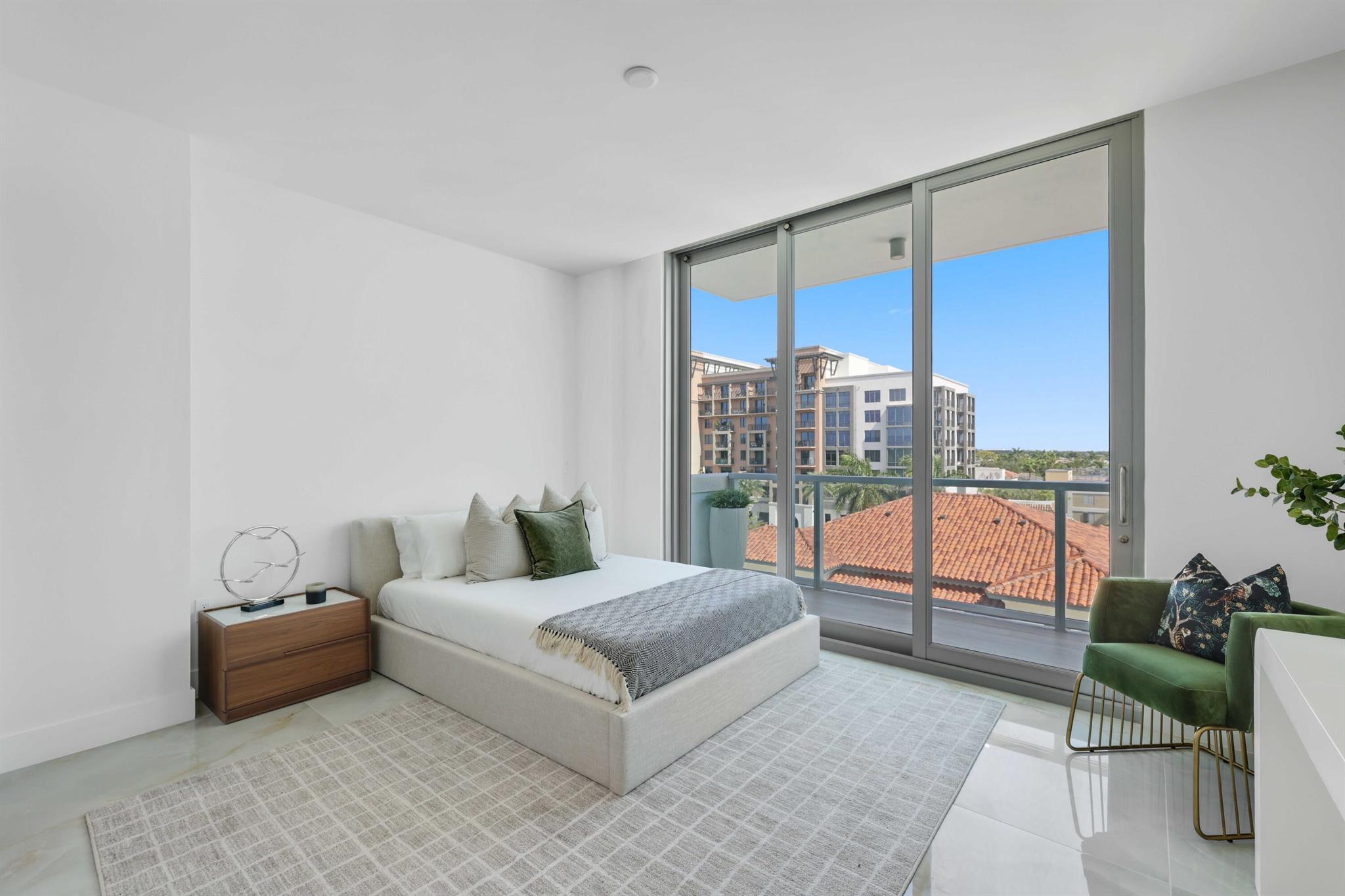 ROYAL PALM RESIDENCES CON - Residential