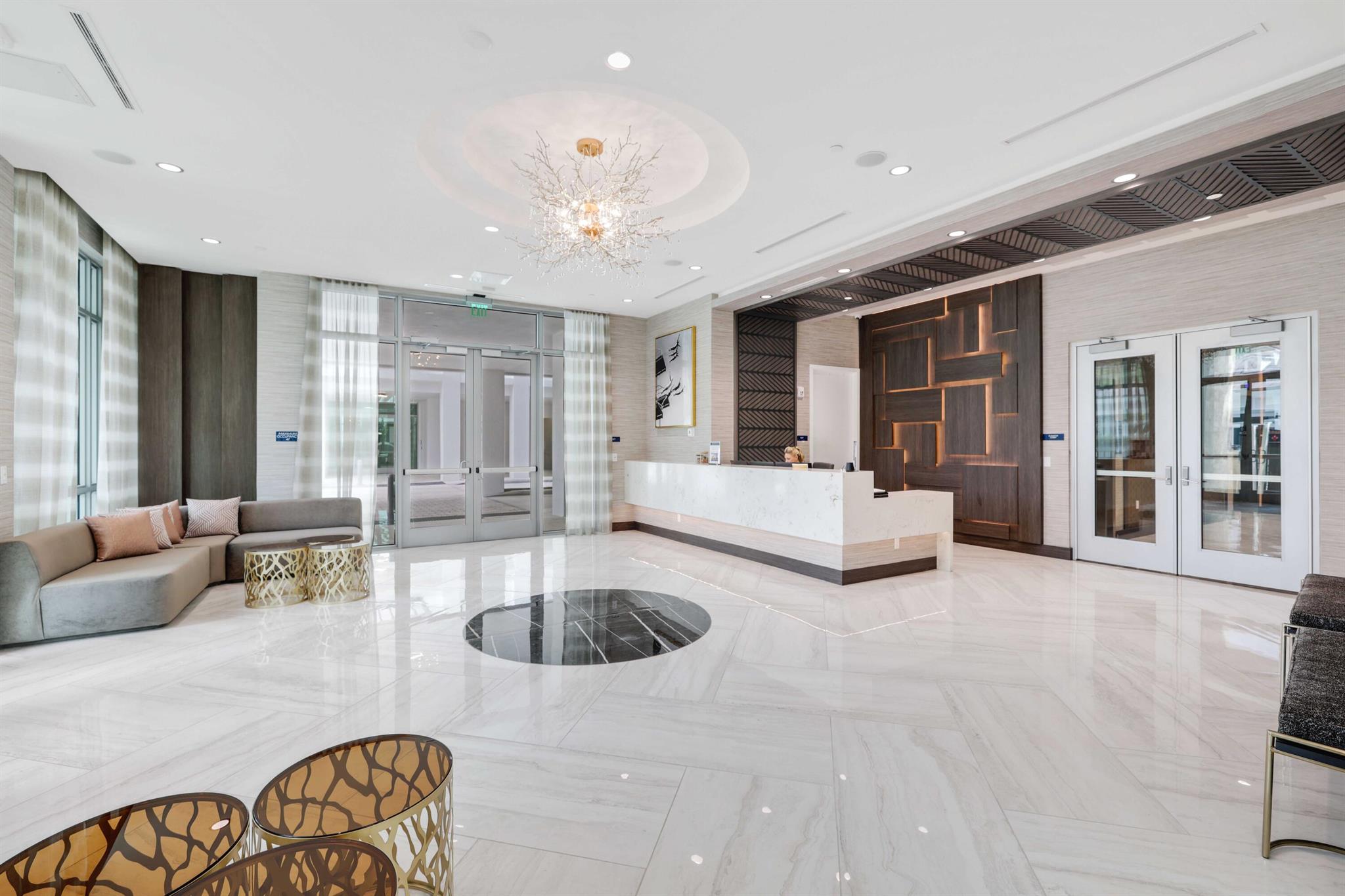ROYAL PALM RESIDENCES CON - Residential