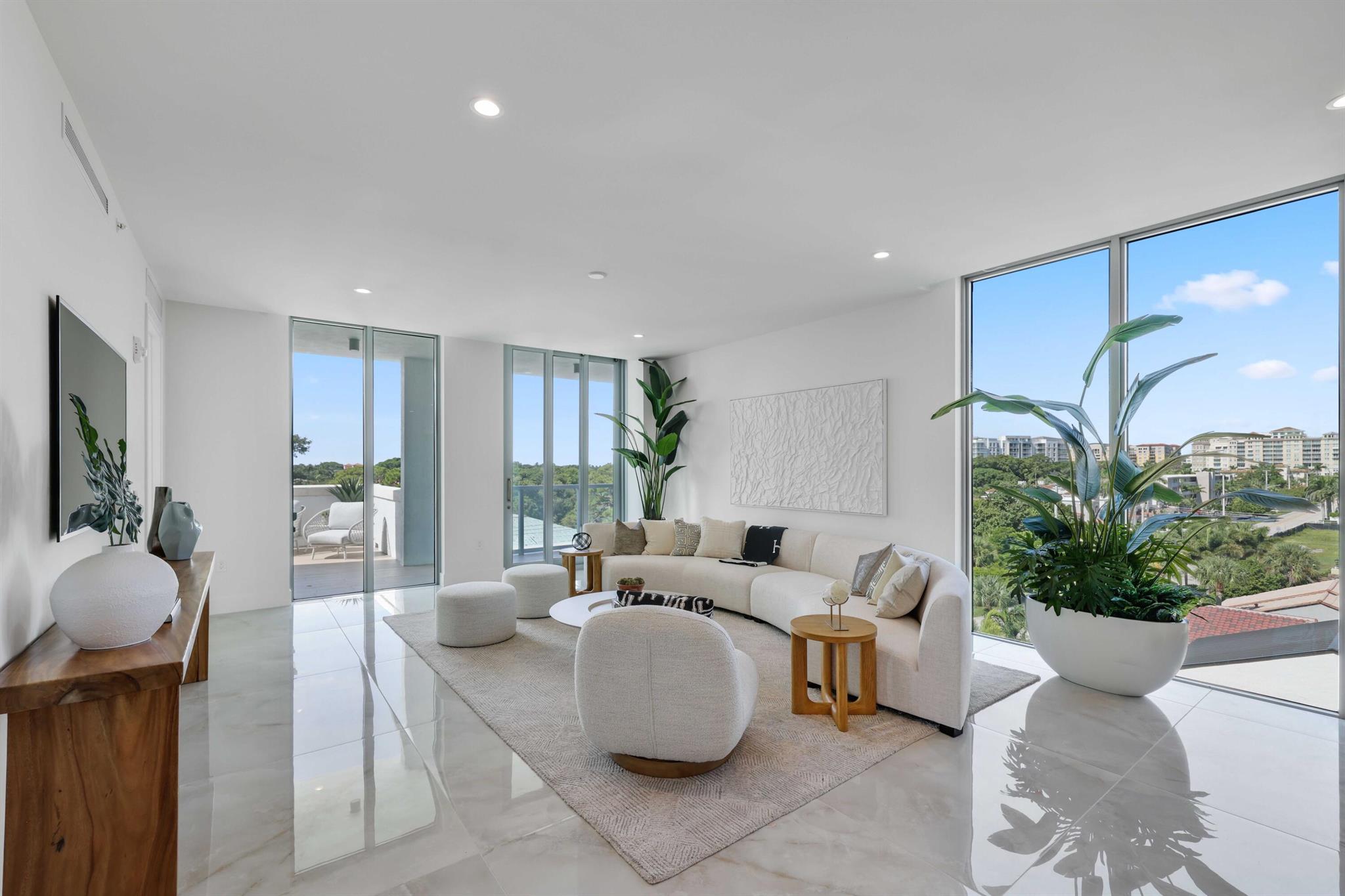 ROYAL PALM RESIDENCES CON - Residential