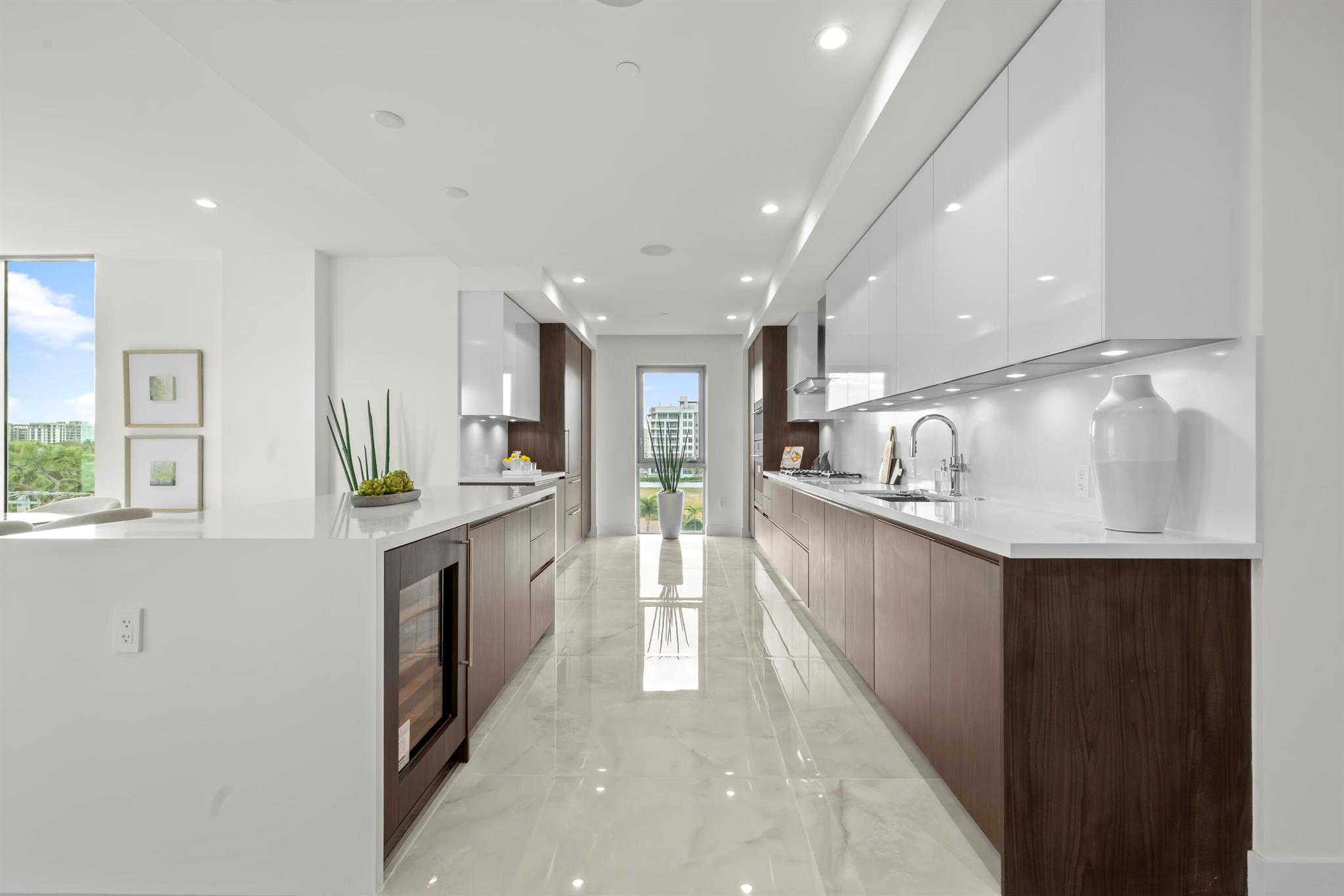 ROYAL PALM RESIDENCES CON - Residential