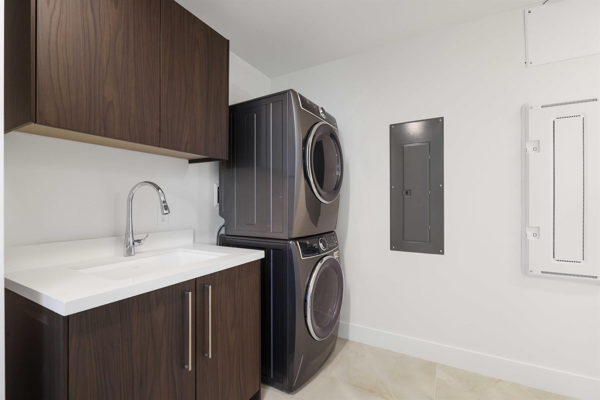 ROYAL PALM RESIDENCES CON - Residential