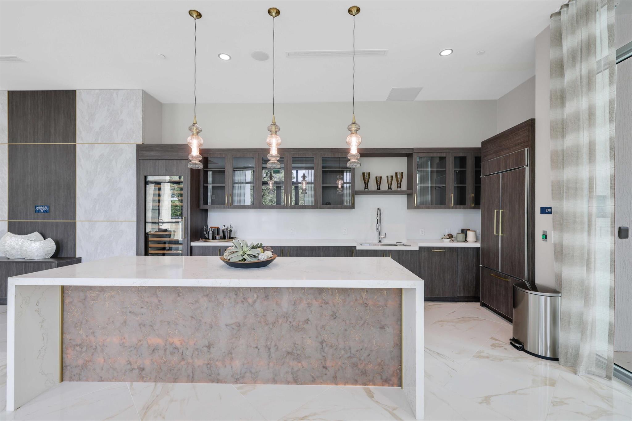 ROYAL PALM RESIDENCES CON - Residential