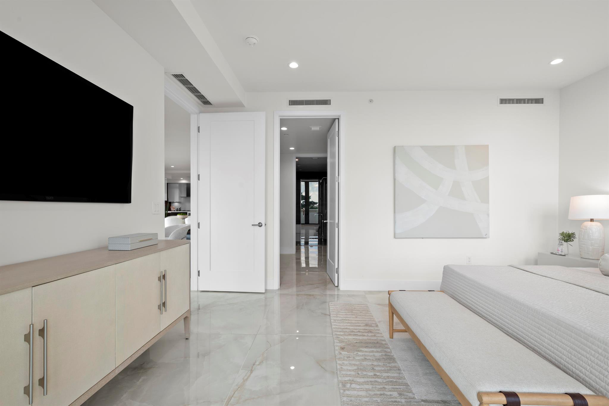 ROYAL PALM RESIDENCES CON - Residential