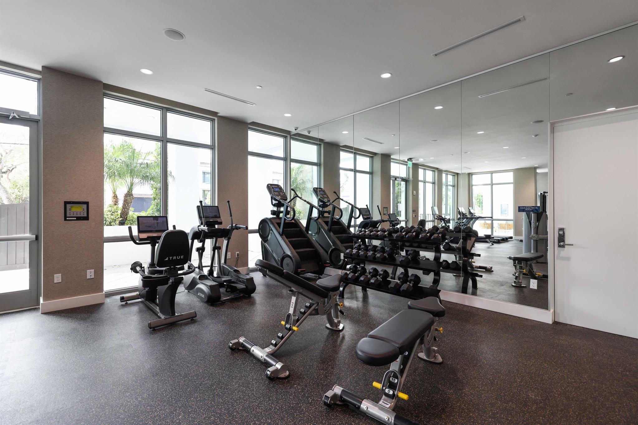 ROYAL PALM RESIDENCES CON - Residential