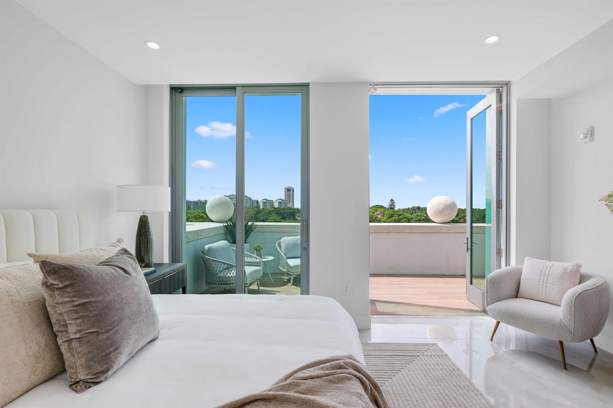 ROYAL PALM RESIDENCES CON - Residential