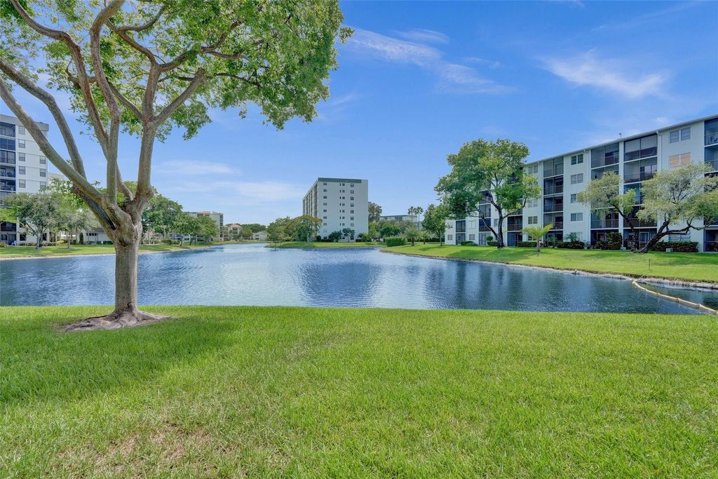 Photo of 2226 N Cypress Bend Drive #109, Pompano Beach, FL 33069 (MLS # F10513529)