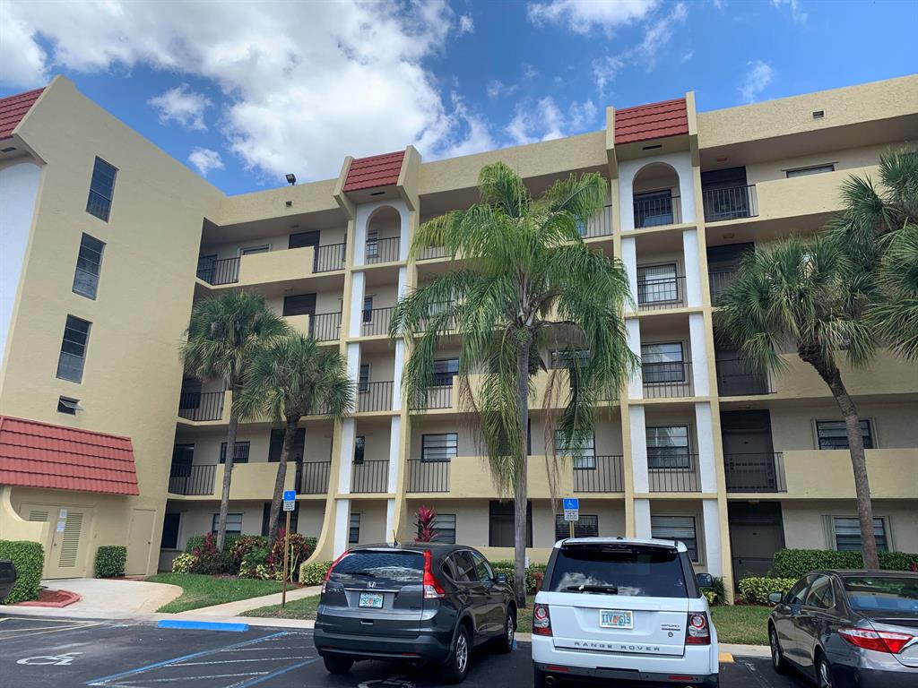 Clean and move in ready 2/2 in desirable Boca Barwood. There is a full size washer and dryer in the unit. Nice balcony and spacious living room. This is a 55+ community. NO PETS. No Smoking