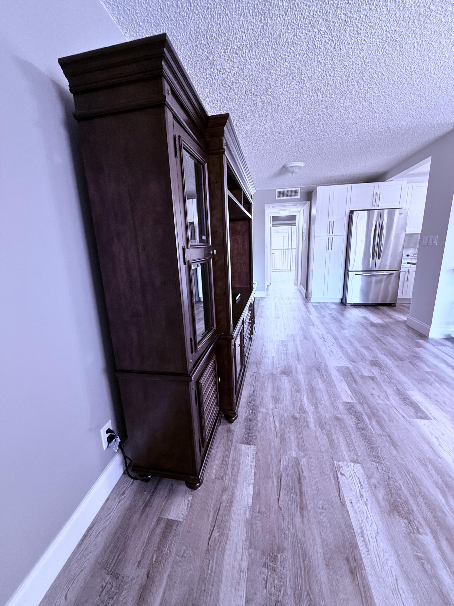 VILLAGE GREEN HAMPTON CON - Residential