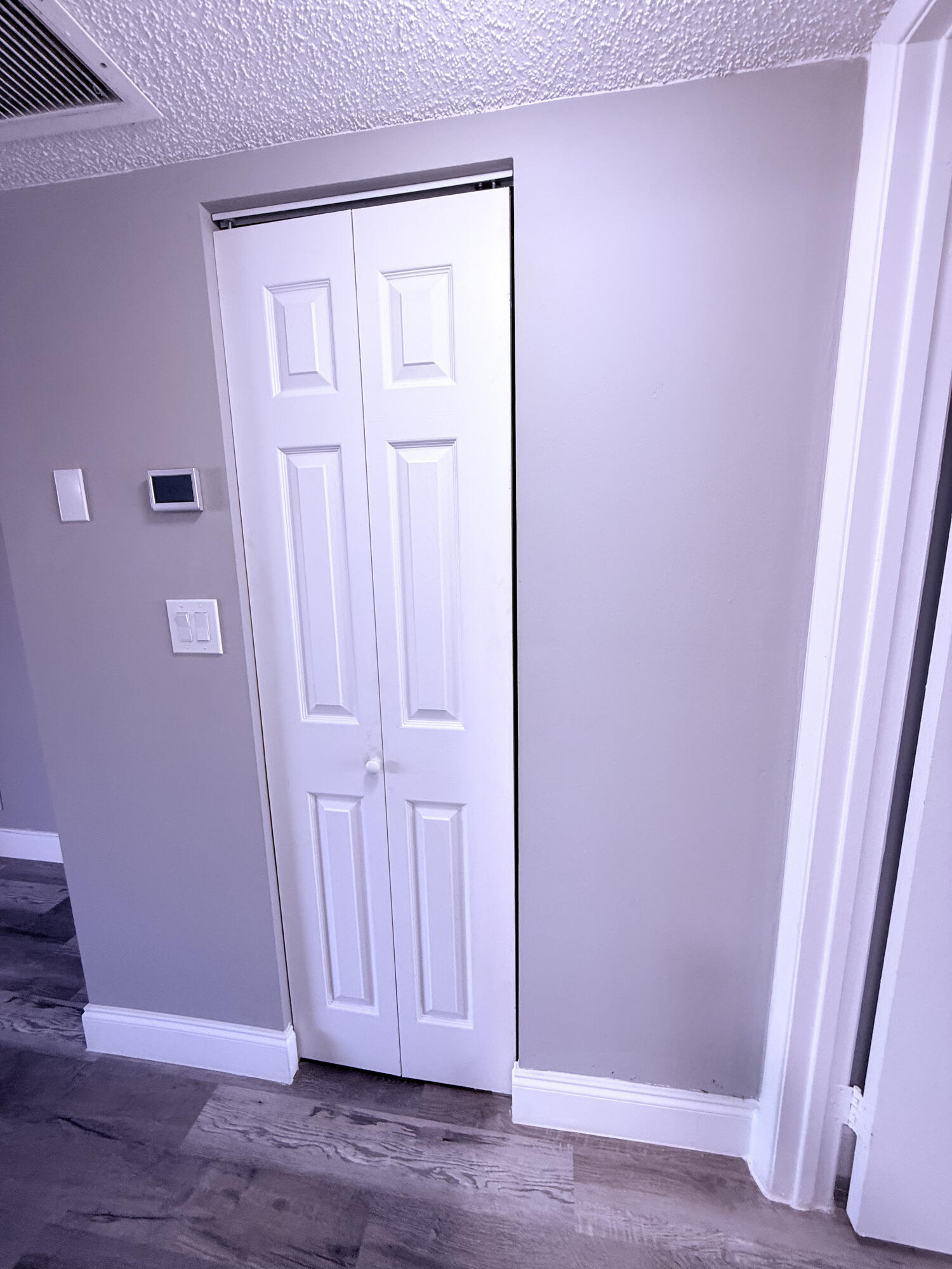 VILLAGE GREEN HAMPTON CON - Residential