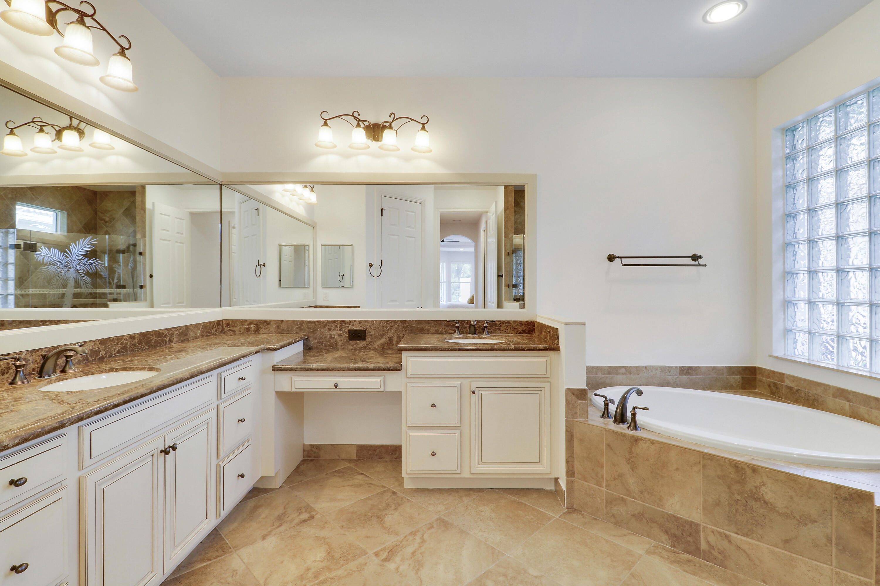 JUPITER COUNTRY CLUB POD E - Residential