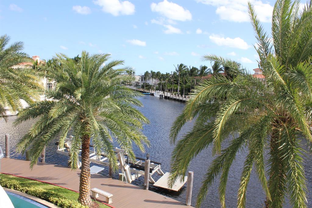 VENETIAN ISLES 1ST SEC - Residential