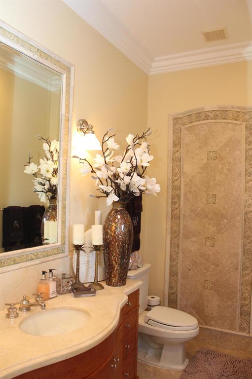 VENETIAN ISLES 1ST SEC - Residential