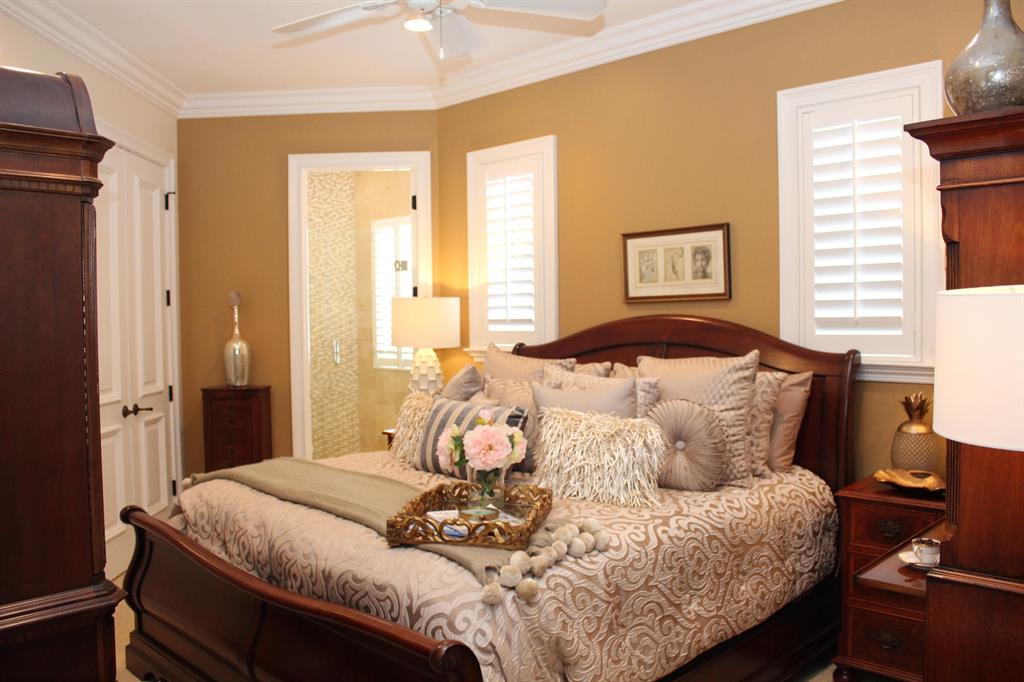 VENETIAN ISLES 1ST SEC - Residential