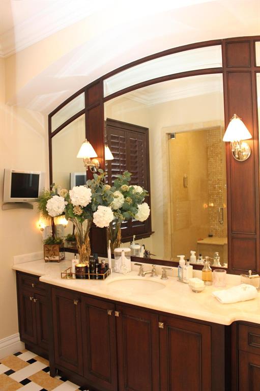 VENETIAN ISLES 1ST SEC - Residential