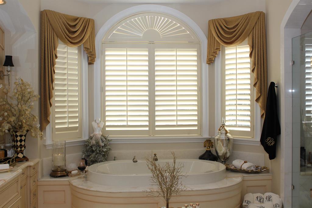 VENETIAN ISLES 1ST SEC - Residential