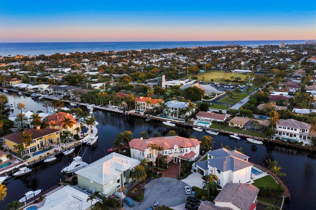 VENETIAN ISLES 1ST SEC - Residential