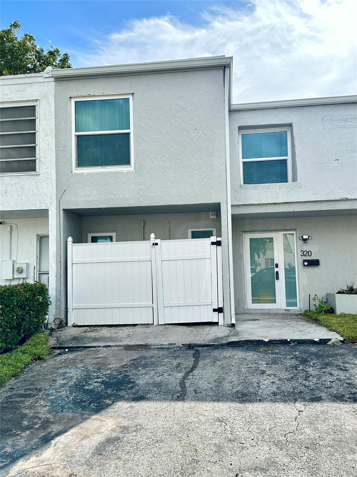 Coconut Creek 10th Sec 70 - Residential Lease