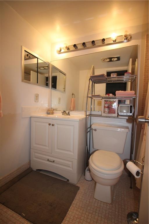 Farnham B Condo - Residential Lease