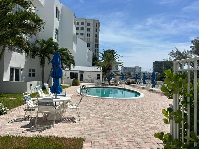 2860 NW 14th Street 405