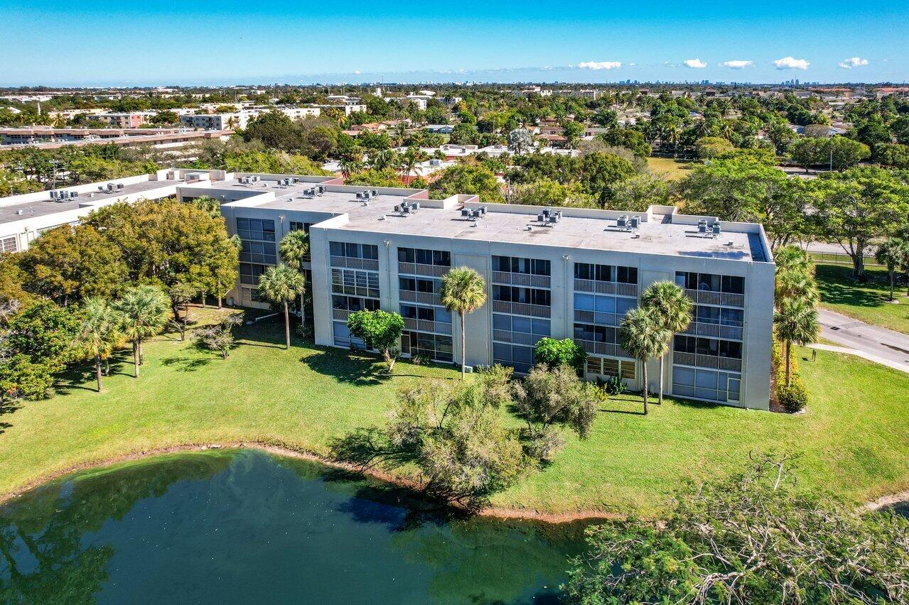 CYPRESS CHASE NORTH NO 2 CONDO - Residential