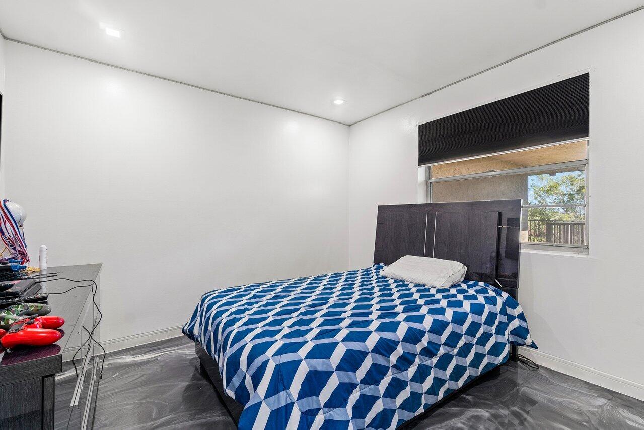 CYPRESS CHASE NORTH NO 2 CONDO - Residential