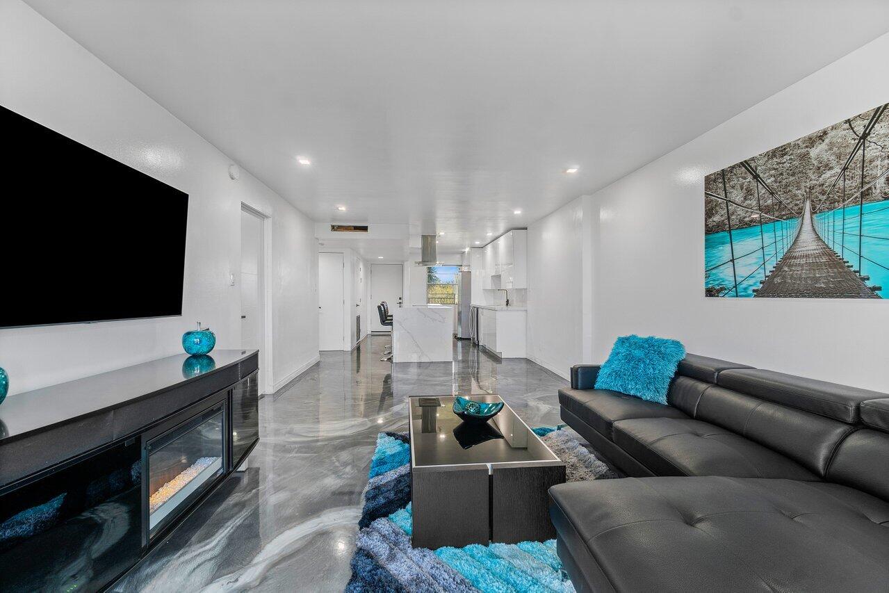 CYPRESS CHASE NORTH NO 2 CONDO - Residential