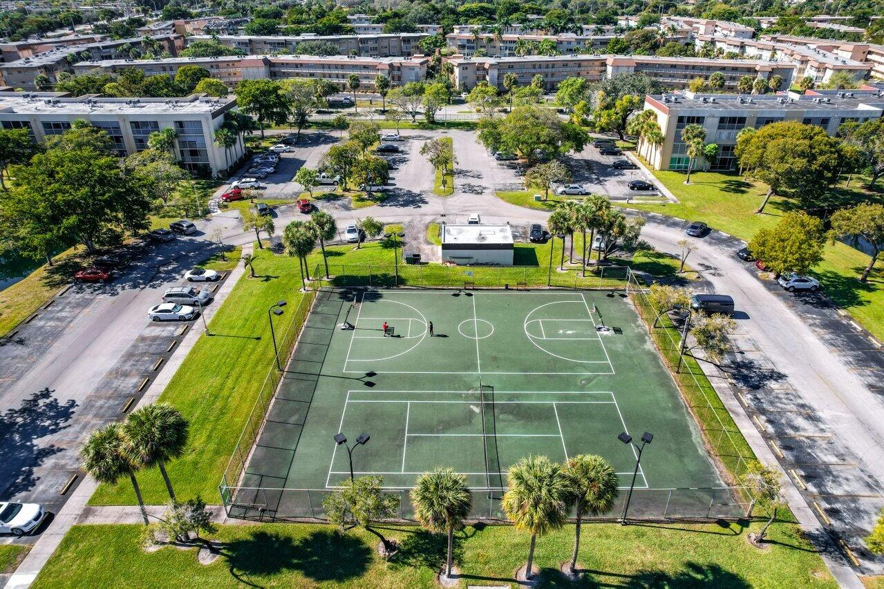 CYPRESS CHASE NORTH NO 2 CONDO - Residential