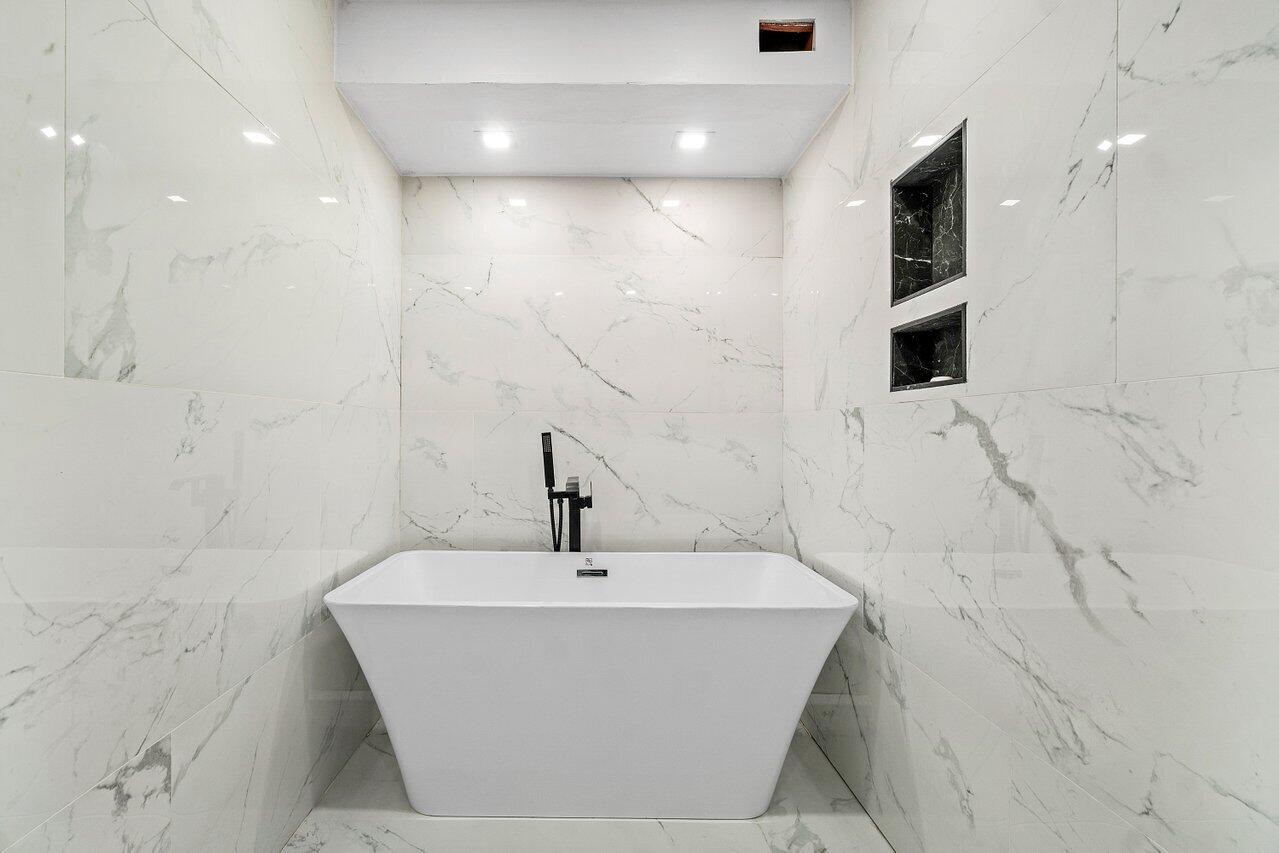 CYPRESS CHASE NORTH NO 2 CONDO - Residential