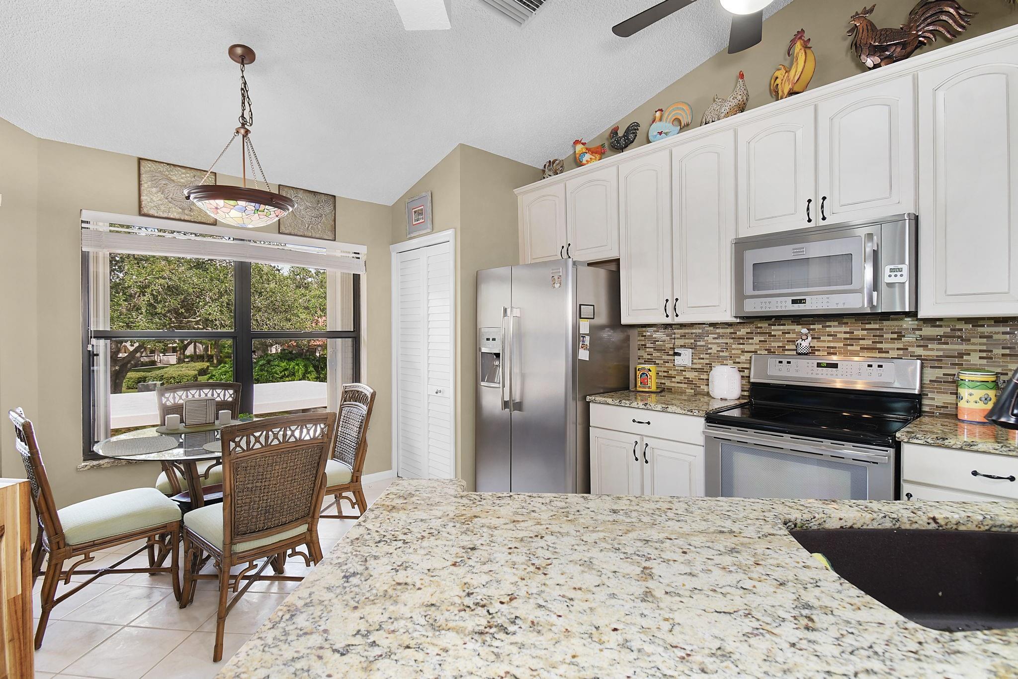 6040 SE Martinique Dr 201